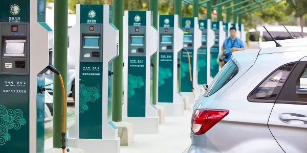9月公共充電樁環比增加19萬台